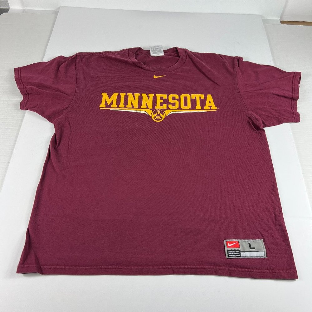 Y2K Nike Team Minnesota Golden Gophers Center Swoosh Shirt Large Red Faded Tee